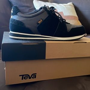 Women’s Teva Highside ‘84